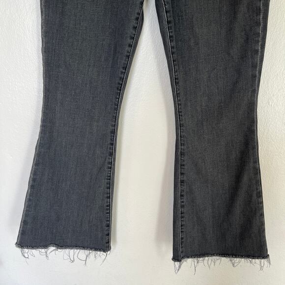 Frame Jeans Women's Le High Flare Size 29 Black Raw Hem Black Cropped High Waist - Picture 5 of 11